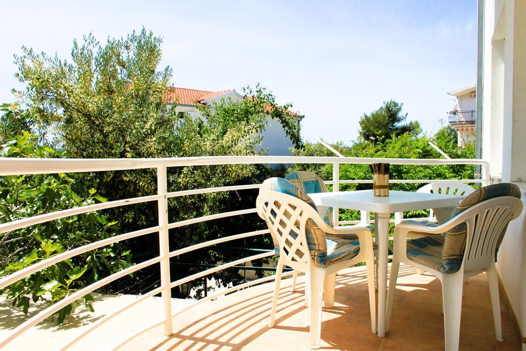 Apartments Niko Trogir Rum bild