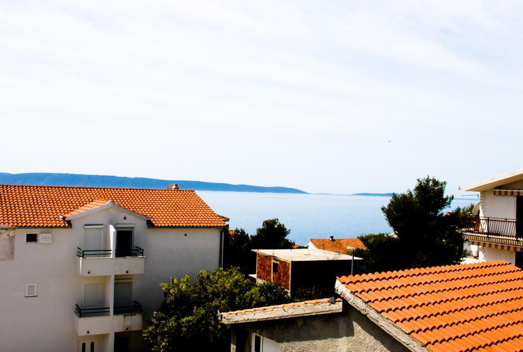Apartments Niko Trogir Exteriör bild