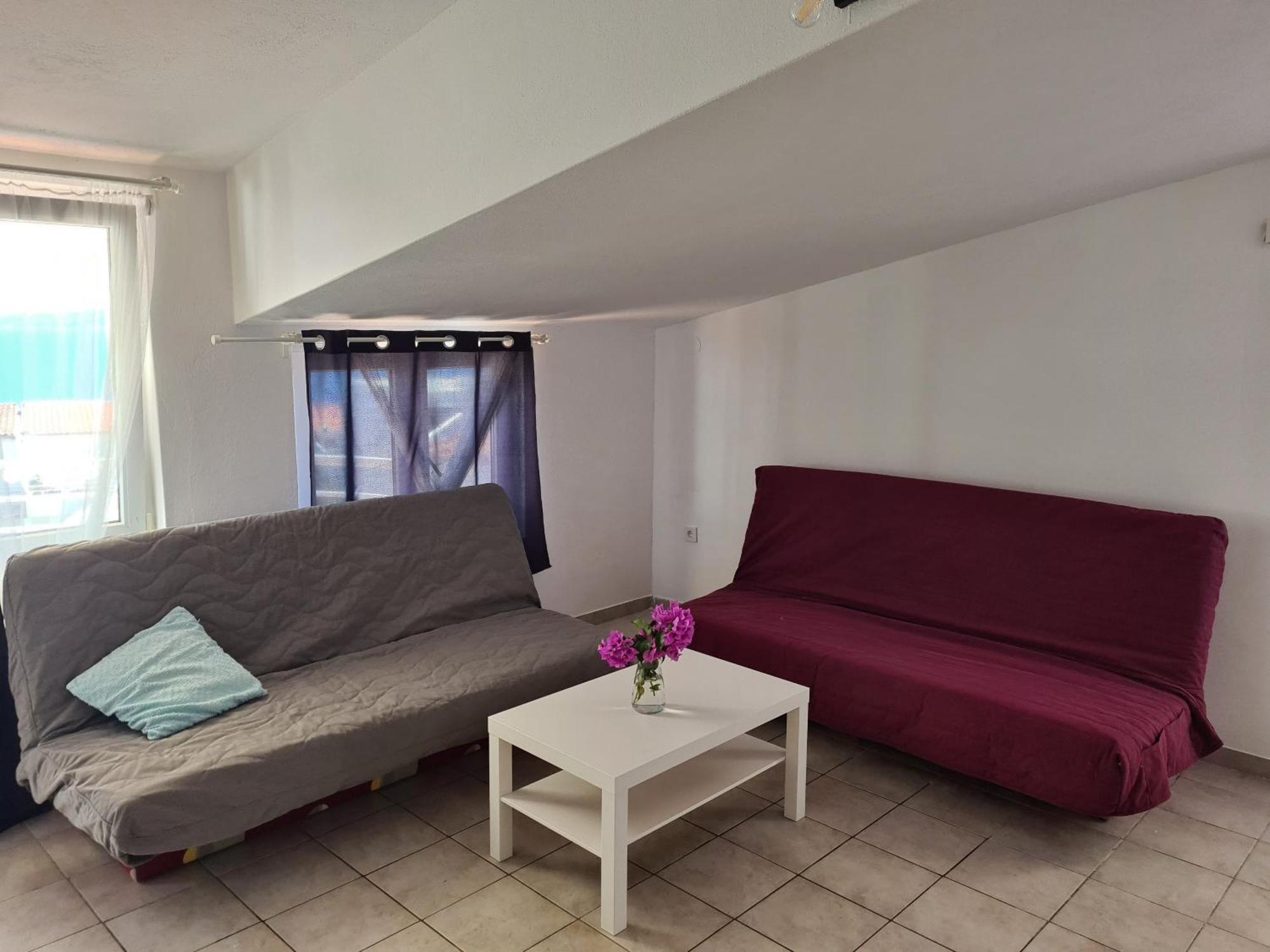 Apartments Niko Trogir Exteriör bild