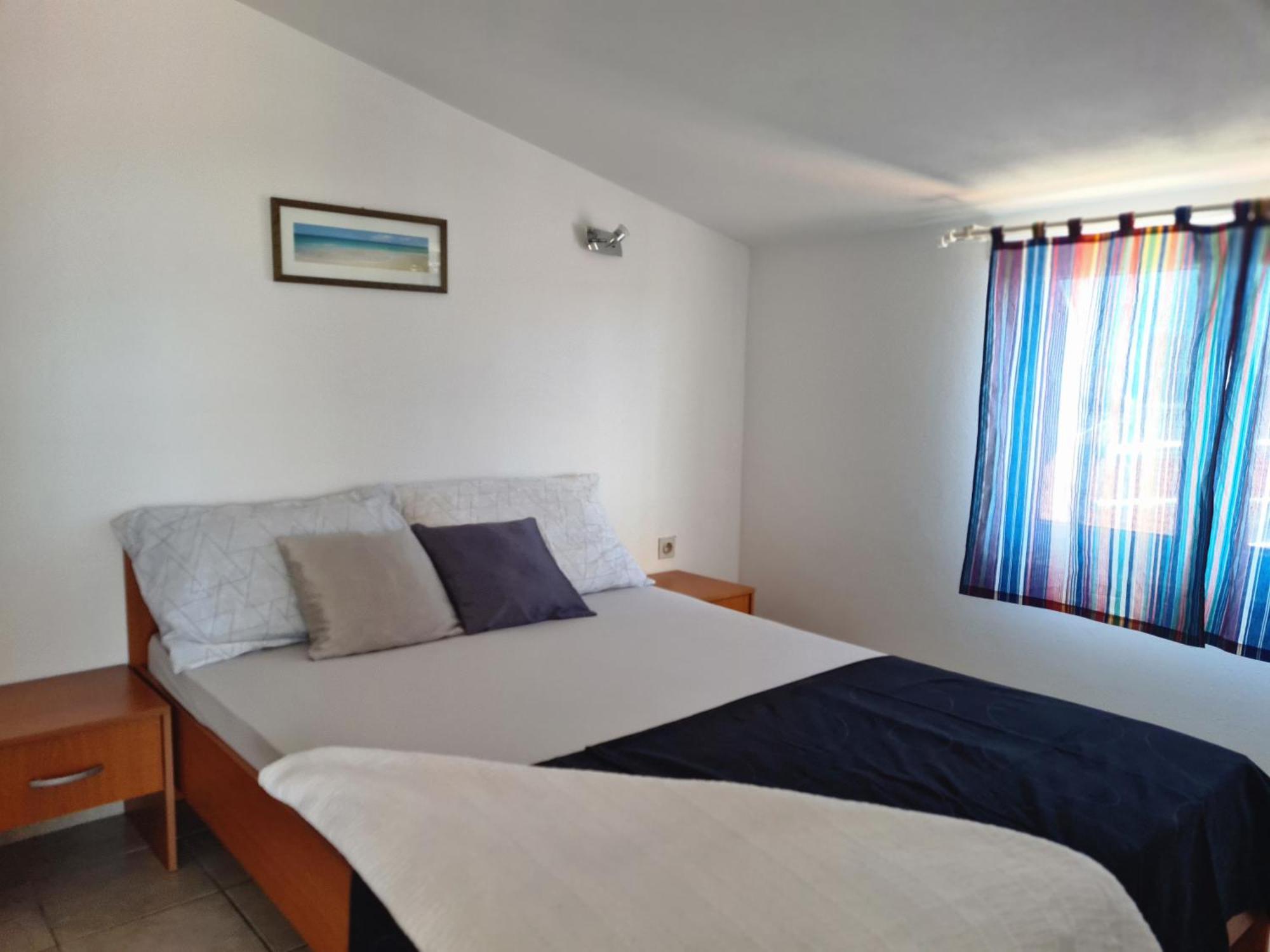 Apartments Niko Trogir Exteriör bild