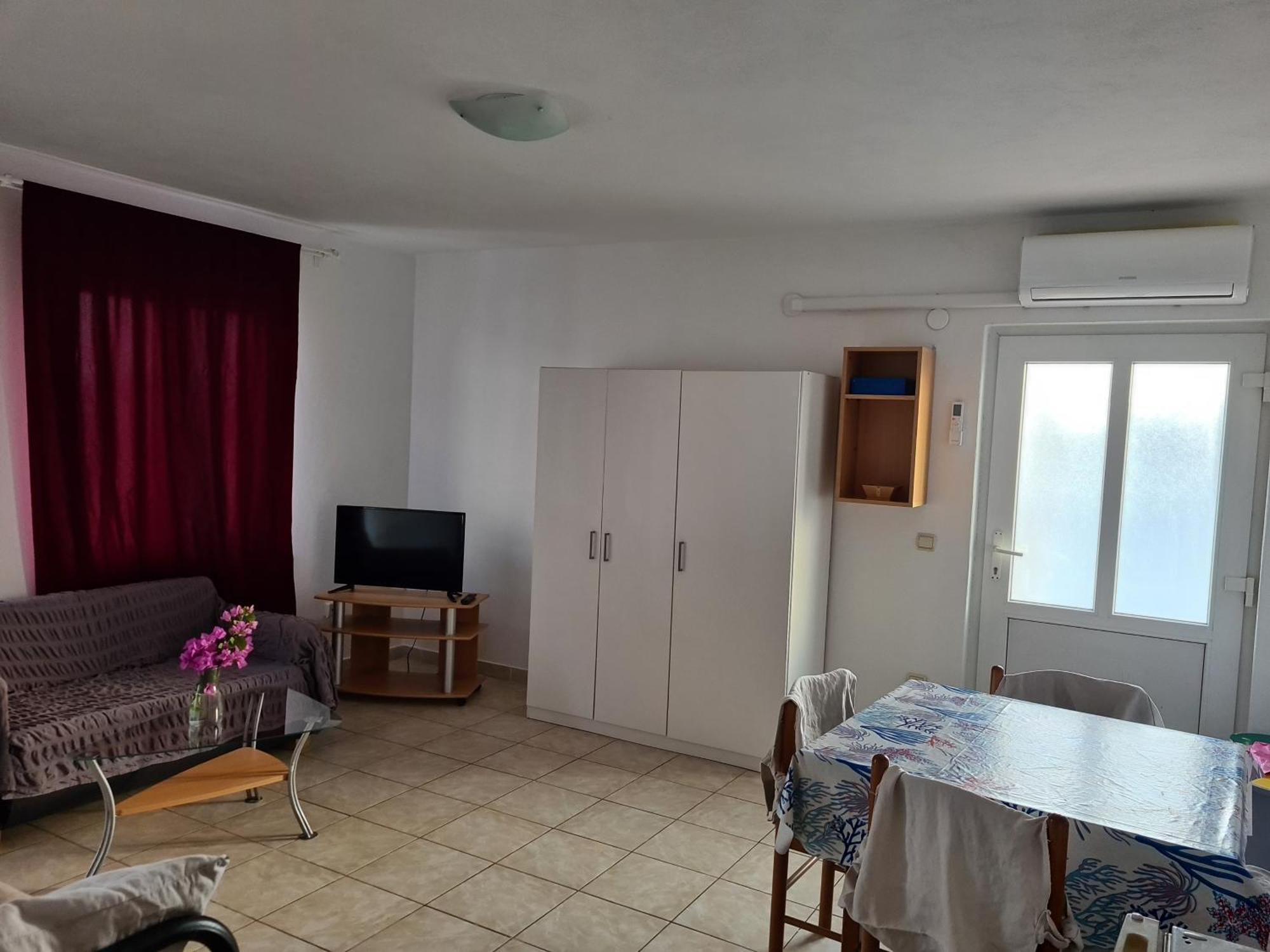 Apartments Niko Trogir Exteriör bild